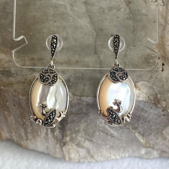 Sterling Silver 925 MOP Marcasite Sea Life Shell Panel Necklace & Earring Set - Picture 4 of 16